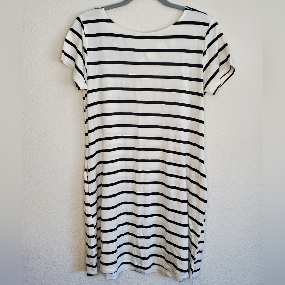 Yelete Striped Dress - Picture 2 of 9
